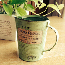 持ち手まで空き缶で♪アンティーク風ピッチャー