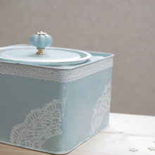 古風な柿の種缶をガーリーにリメイク