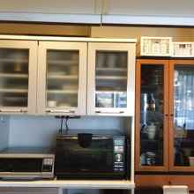 大型家具の上に新聞紙!簡単お掃除で1年中ホコリ知らず