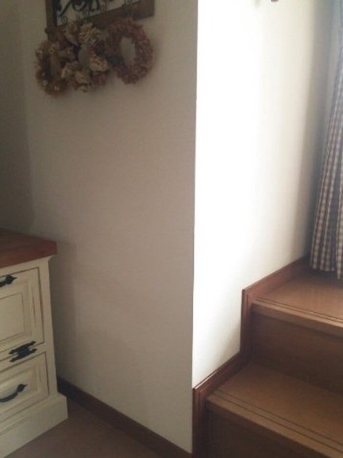 壁紙を貼る前は…