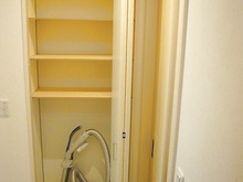 掃除機の収納棚をDIY