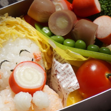 キャンディーがいっぱい♪溢れ出るお弁当~