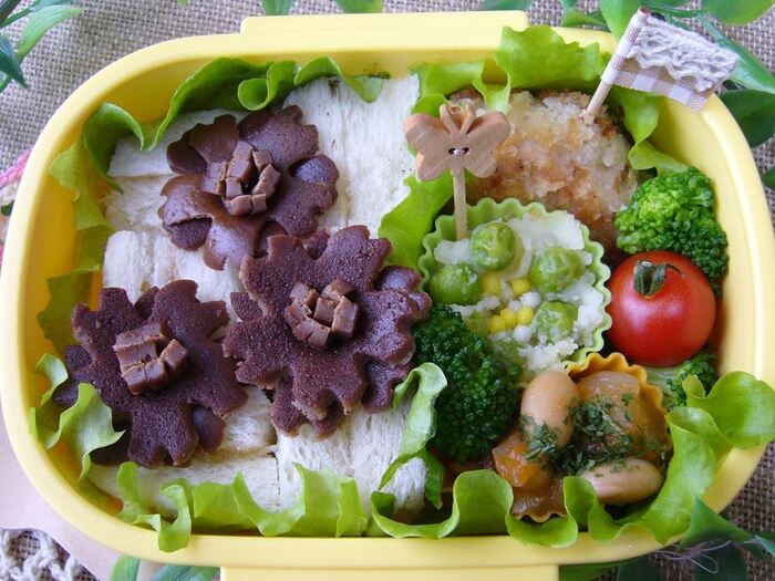 チョコの香り?!チョコレートコスモスのお弁当