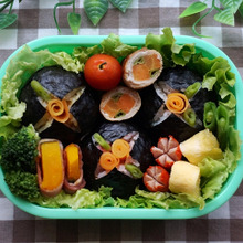 ザクロおにぎりのお弁当