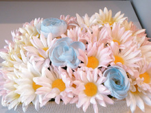 100均の造花で♪華やかなフラワーバスケット