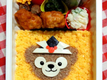 こどもの日に♪簡単!可愛い!ダッフィーそぼろ弁当