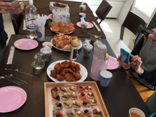 持ち寄りパーティーテーブルコーデは100均グッズにお任せ