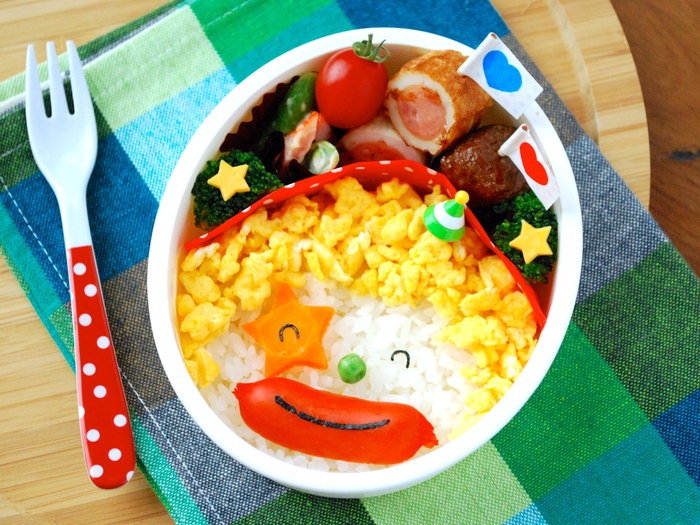5分でキャラ弁☆簡単ピエロのお弁当