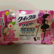 クイックルワイパー・薔薇の香りで気持ちよくお掃除♪