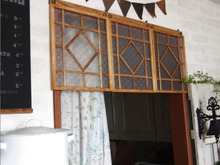 超簡単☆100均材料で作るカフェ風レトロな飾り窓