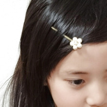 ハンドメイド♪コットンパールの 大人ヘアピン