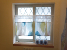 針と糸がいらない簡単カフェカーテン