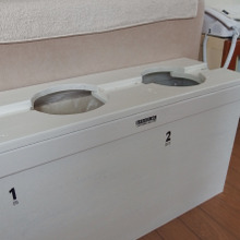 ゴミ箱2個をひとつにまとめるウッドカバー作りました。