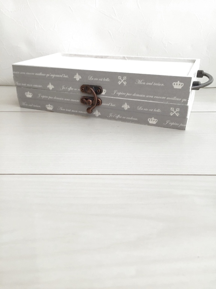 ふたを閉めた所(前面)