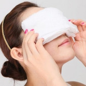 疲れ目や目の下のクマにも☆ホットアイマスクの効果は!?