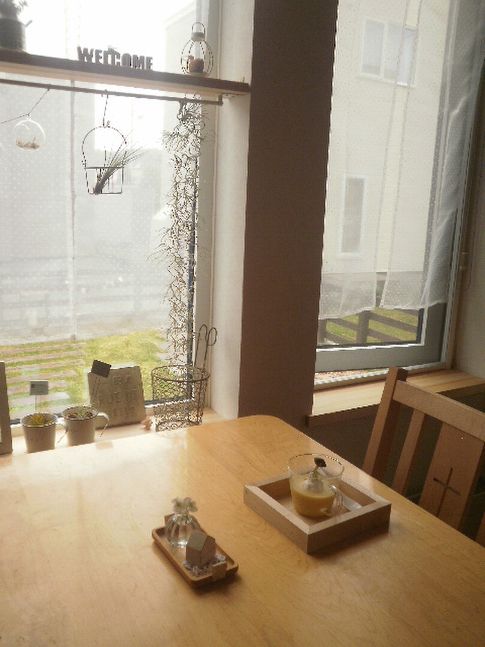 リビングの一角がカフェスペースに