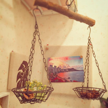 木の枝を使った天秤♡