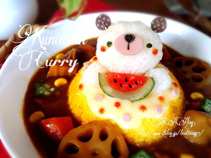 暑い時期こそ!煮物アレンジ☆根菜ゴロゴロくまちゃんデコカレー♪