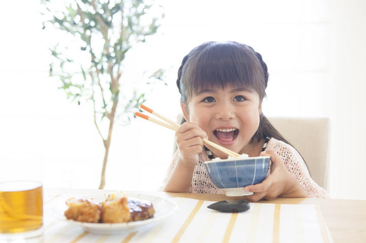 子どもの食事マナー、どうしつけてますか？親が絶対守るべき４つの基本