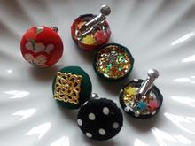 後ろ側までキラキラ☆彡くるみボタンのアクセサリー♪