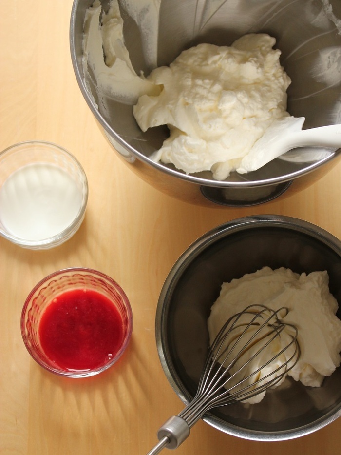 2種類のクリームを作ります