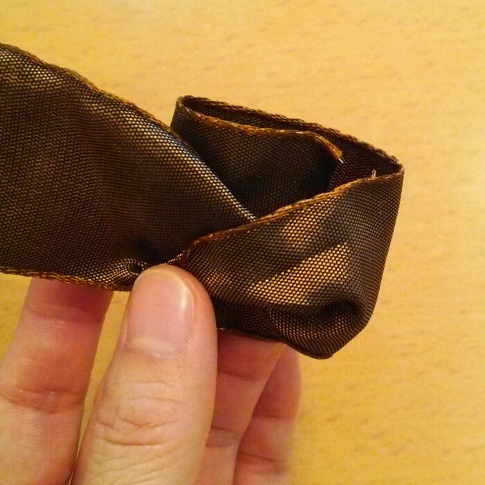 リボンをひっくり返す