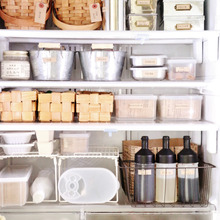 100均グッズで冷蔵庫もディスプレイ収納