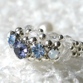 ビーズの基本テクニック:交差編み(8の字編み)