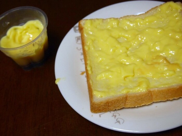 食パンにプリン