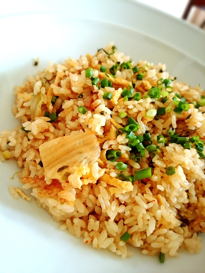 豚肉とキムチの中華風炊き込みご飯