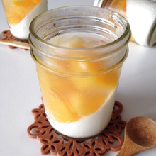 アガーで簡単!ぷるんっ♡杏仁豆腐&トロピカルフルーツゼリー♡