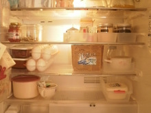 お掃除楽チン!冷蔵庫100均スッキリ収納♪