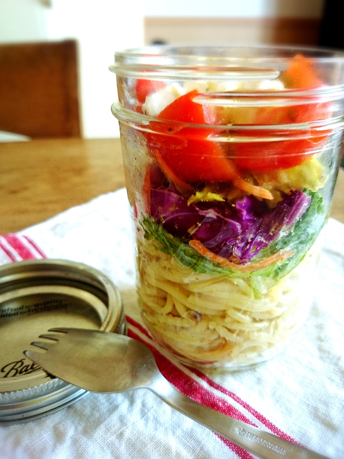 ジャーに入れます