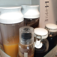 冷蔵室の容器を変えて…無駄なし空間に(*^^*)