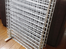 100均フェンス&棚受けde折りたたみ仕切り柵