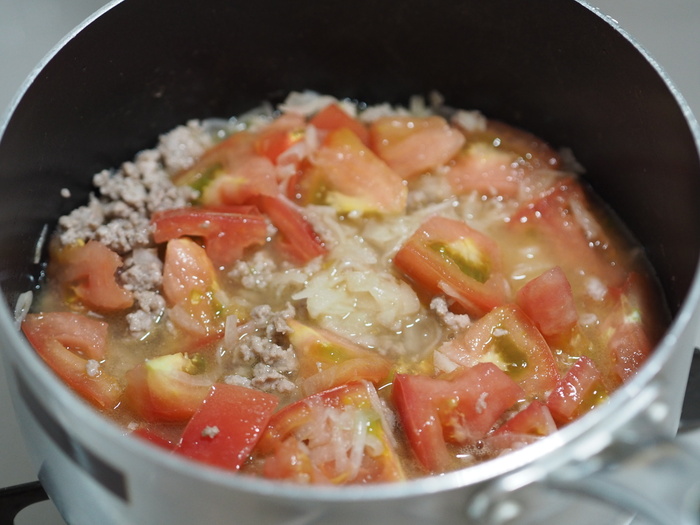 トマトと酢玉ねぎのキーマカレー