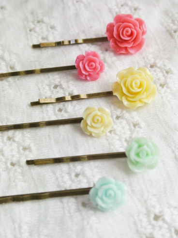 簡単!100均デコパーツで作るヘアアクセサリー1