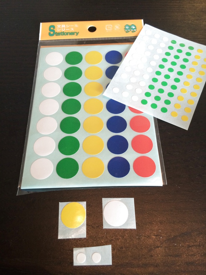 デコはカラーシールだけ