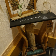 子供イス廃材リメイク台を100均でナチュラル⇒男前に!