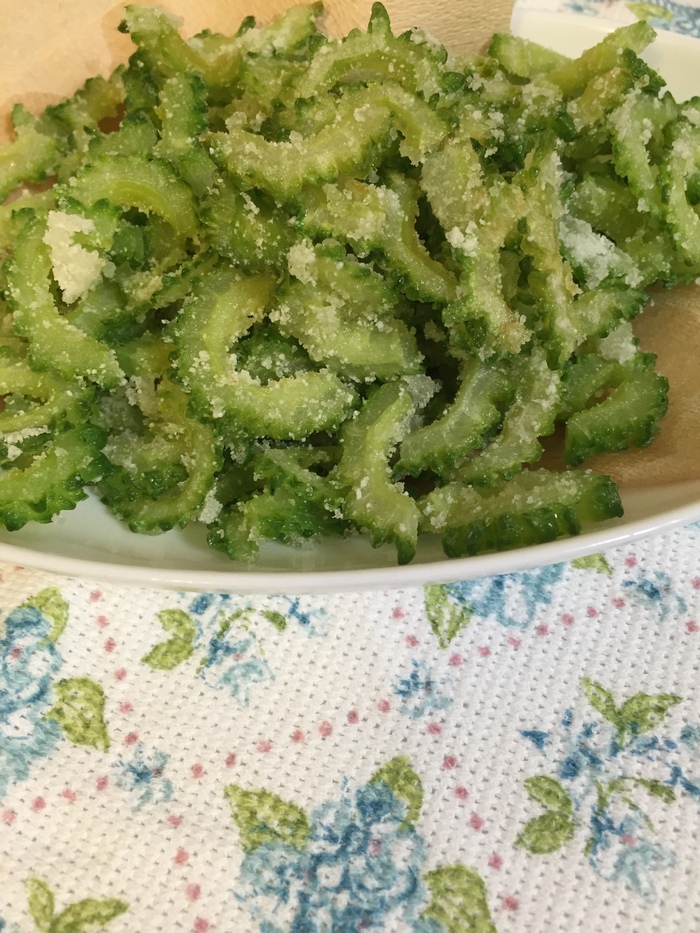 食べだしたら止まらない美味しさ!簡単ゴーヤチップ