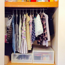 押入れの奥行を活かして洋服を2倍収納‼️