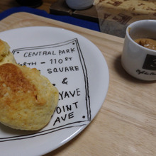 らくやきマーカーで描いた食器でカフェ気分