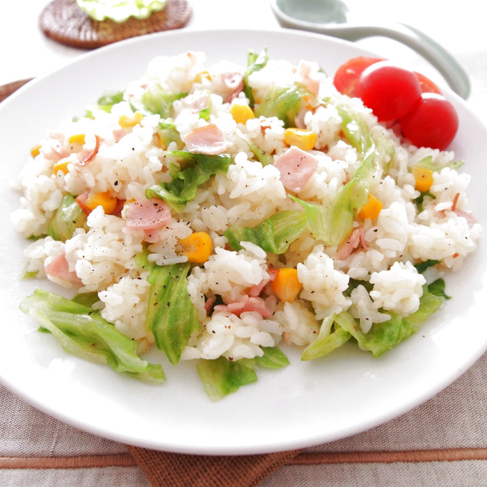 大人も子どもも大好き!「レタスマヨチャーハン」