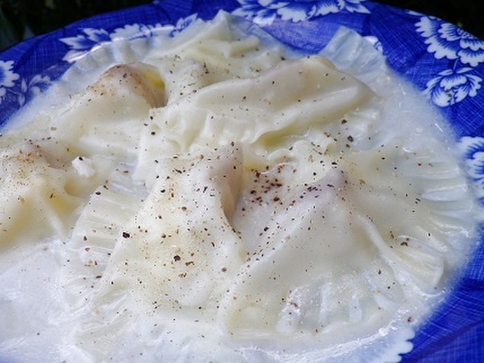 餃子の皮de白身魚とモッツァレラチーズのラビオリ