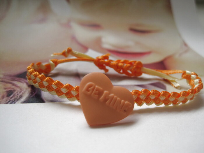 簡単子供用☆リボンとボタンでブレスレットの作り方