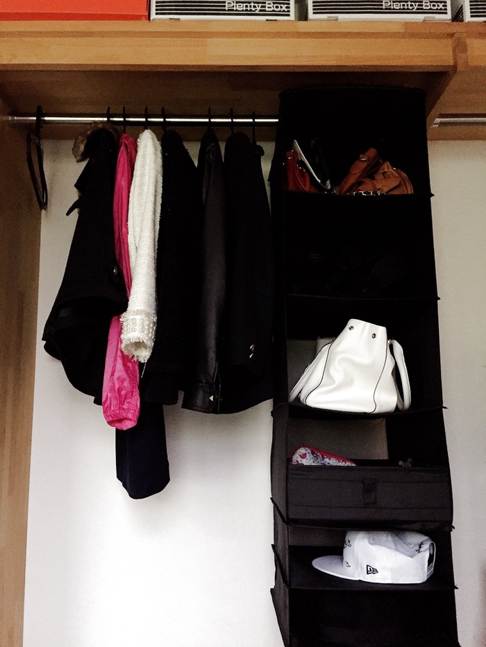 入れるものを、目立たせたいのか、馴染ませたいのか