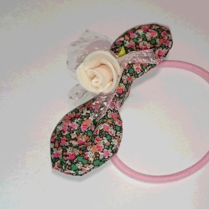 100均造花とハギレで簡単ヘアゴム