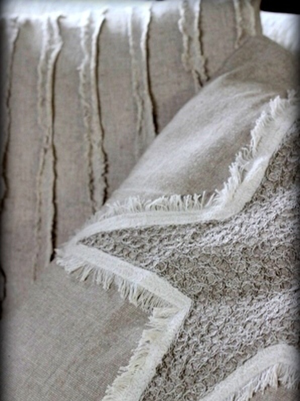 ★夏にはさらっとした肌触り♪ニトリのリネン風カバー