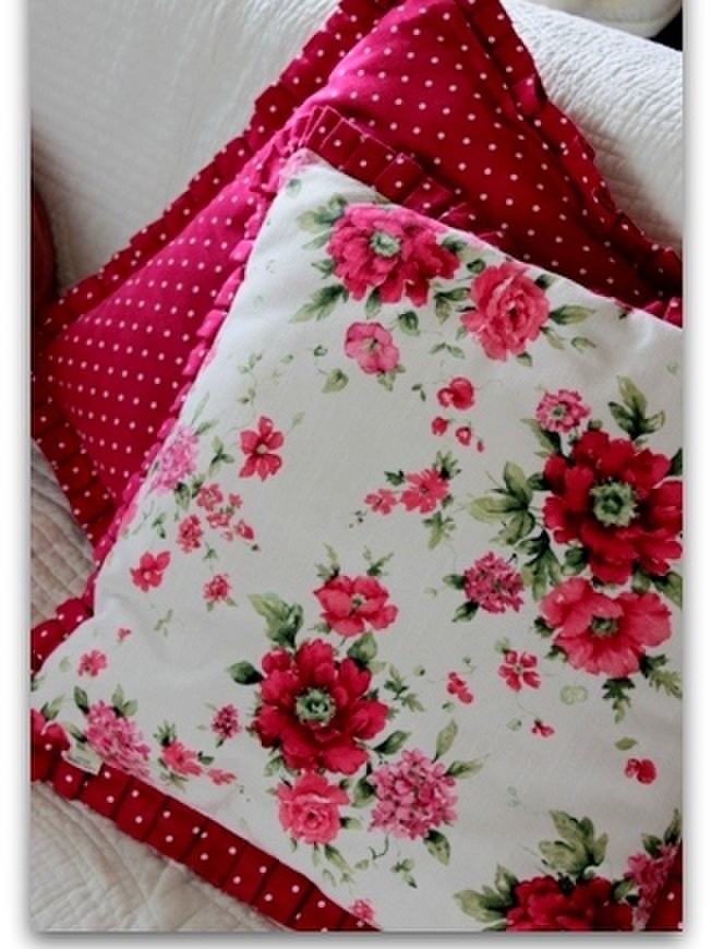 ★春にぴったり♪花柄ならローラアシュレイ