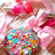 100均の手鏡にデコ!今流行りの楽屋ミラー♪子供用キラキラバージョン☆